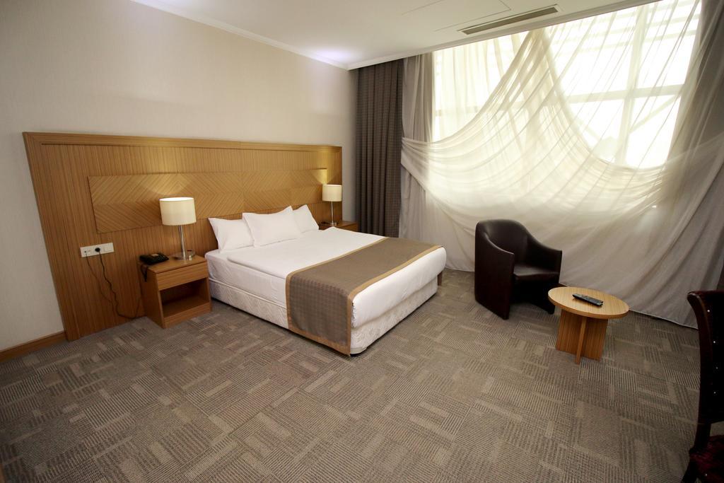 Boss Hotel Sincan Eksteriør bilde
